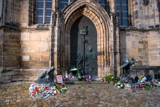 Ein Jahr nach Anschlag: Merz kommt zu Gedenken in Magdeburg