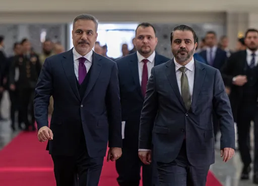 Türkiye criticises SDF for delaying integration talks with Syria, citing Israel links