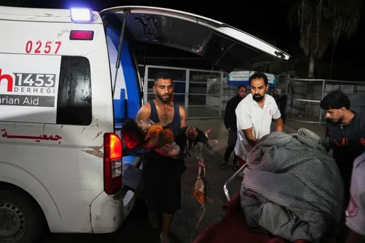 نفاد الوقود يقطع الكهرباء عن مستشفى العودة بالنصيرات بالتزامن مع أوامر إخلاء شرق غزة