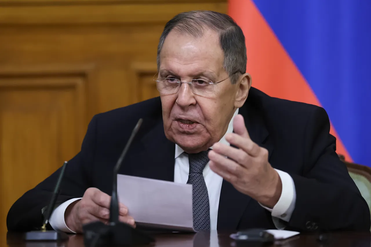 Лавров потребовал от США «внятного» ответа