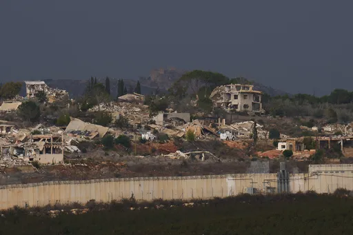 خروقات جديدة.. الاحتلال الإسرائيلي يهدم منازل في بلدات بالنبطية جنوبي لبنان