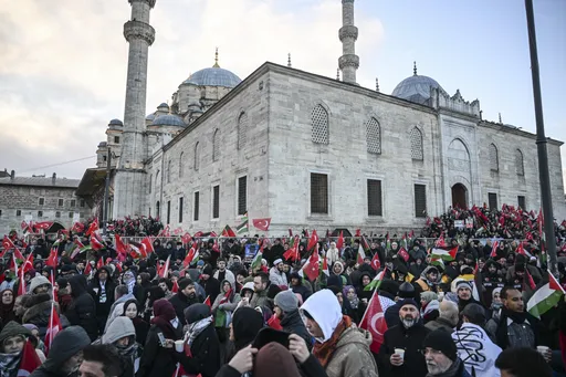 Propalestinski marš okupio preko pola miliona ljudi na mostu Galata u Istanbulu