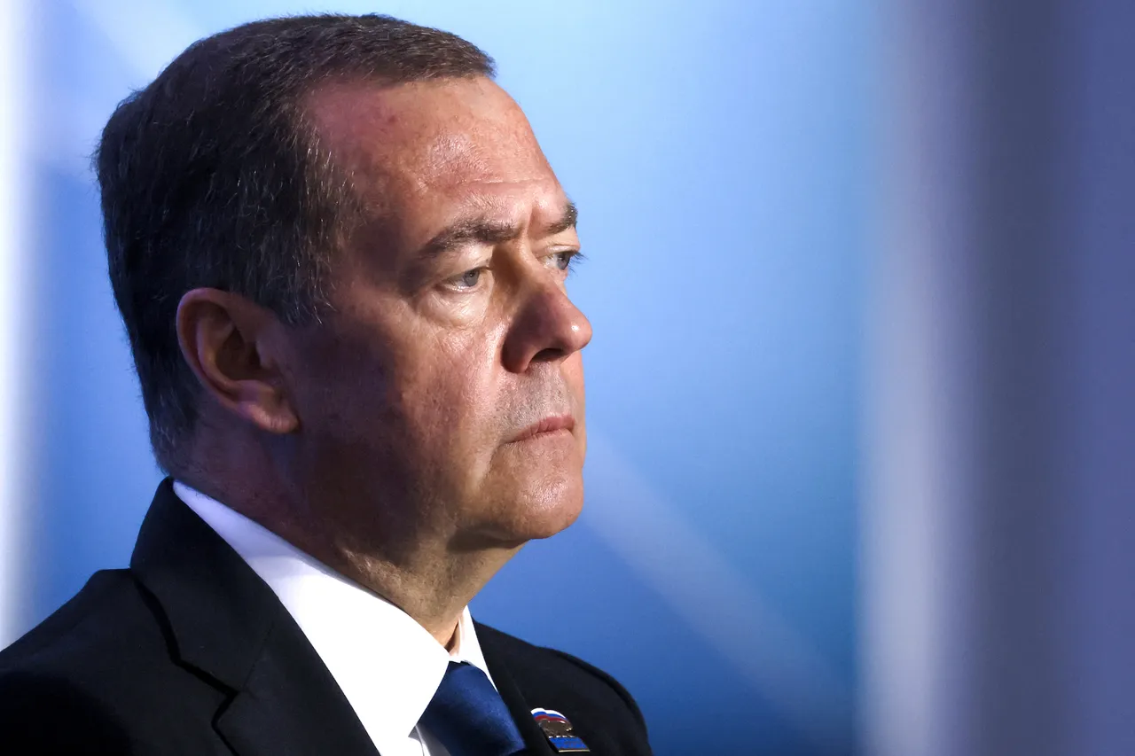 Medvedev optužio Njemačku za reviziju ishoda rata i planiranje osvete uoči Dana pobjede