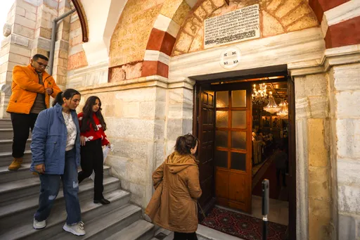 Uprkos ogromnoj tuzi: Hrišćani u Gazi obilježavaju Božić prvi put nakon dvogodišnjeg izraelskog rata