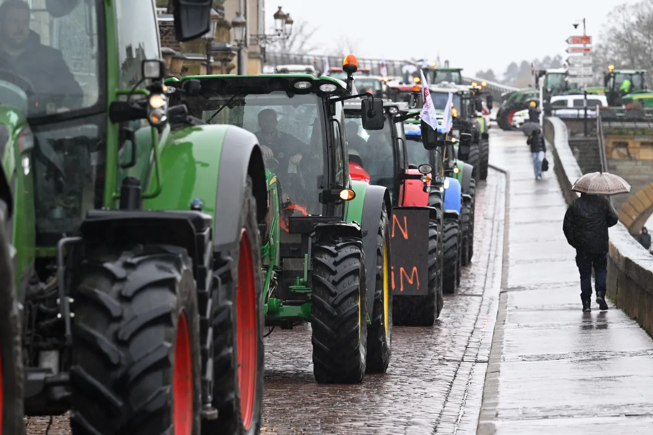 French farmers intensify protests, target food imports over Mercosur deal