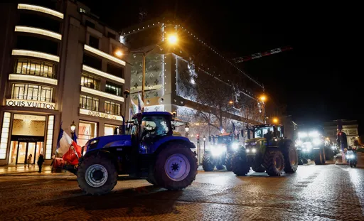 French farmers stage new Paris protest in bid to halt EU-Mercosur deal