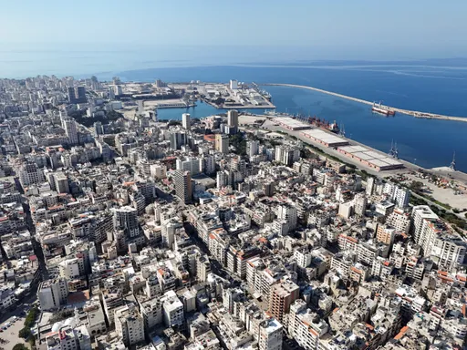 تقرير: سوريا تطلب من لبنان تسليم ضباط فرّوا بعد سقوط نظام الأسد