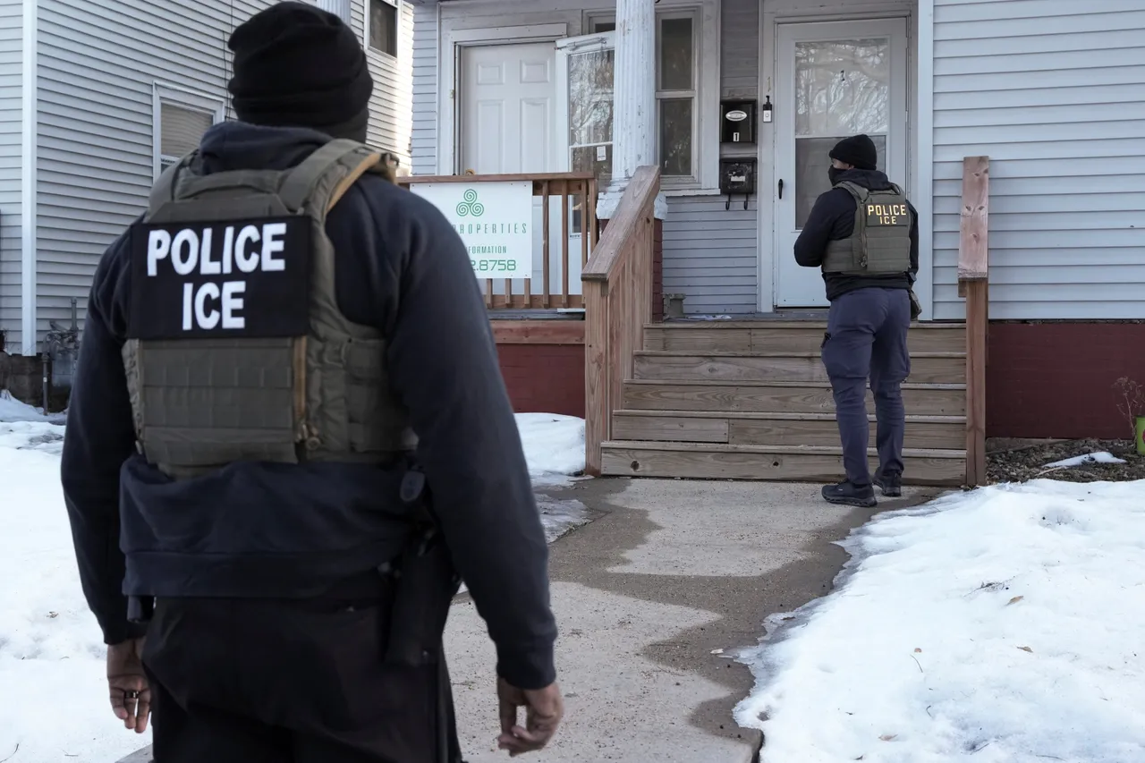 ICE agent shoots Venezuelan man in Minneapolis as public alarm swells over deadly federal raids
