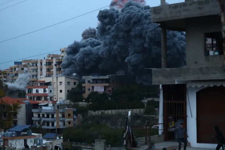 Israël cible quatre postes-frontières entre la Syrie et le Liban