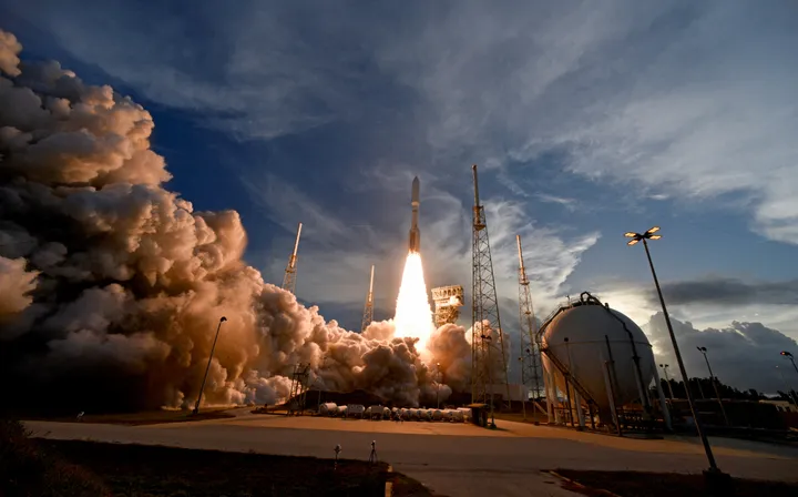 Blue Origin prezanton rrjetin global të internetit satelitor që do të konkurrojë me Starlink