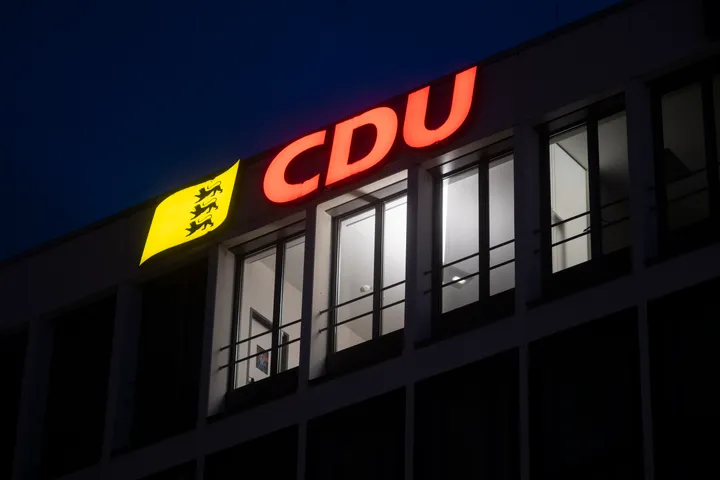 Stuttgart: YPG/SDF-Anhänger stürmen CDU-Parteizentrale