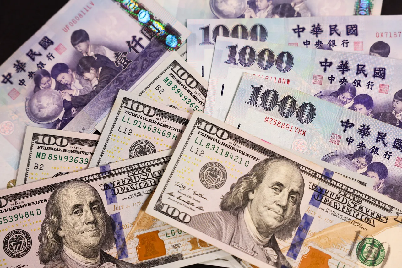 Դոլարը դժվարանում է վերականգնել Թրամփի խոսքերից հետո կրած կորուստները