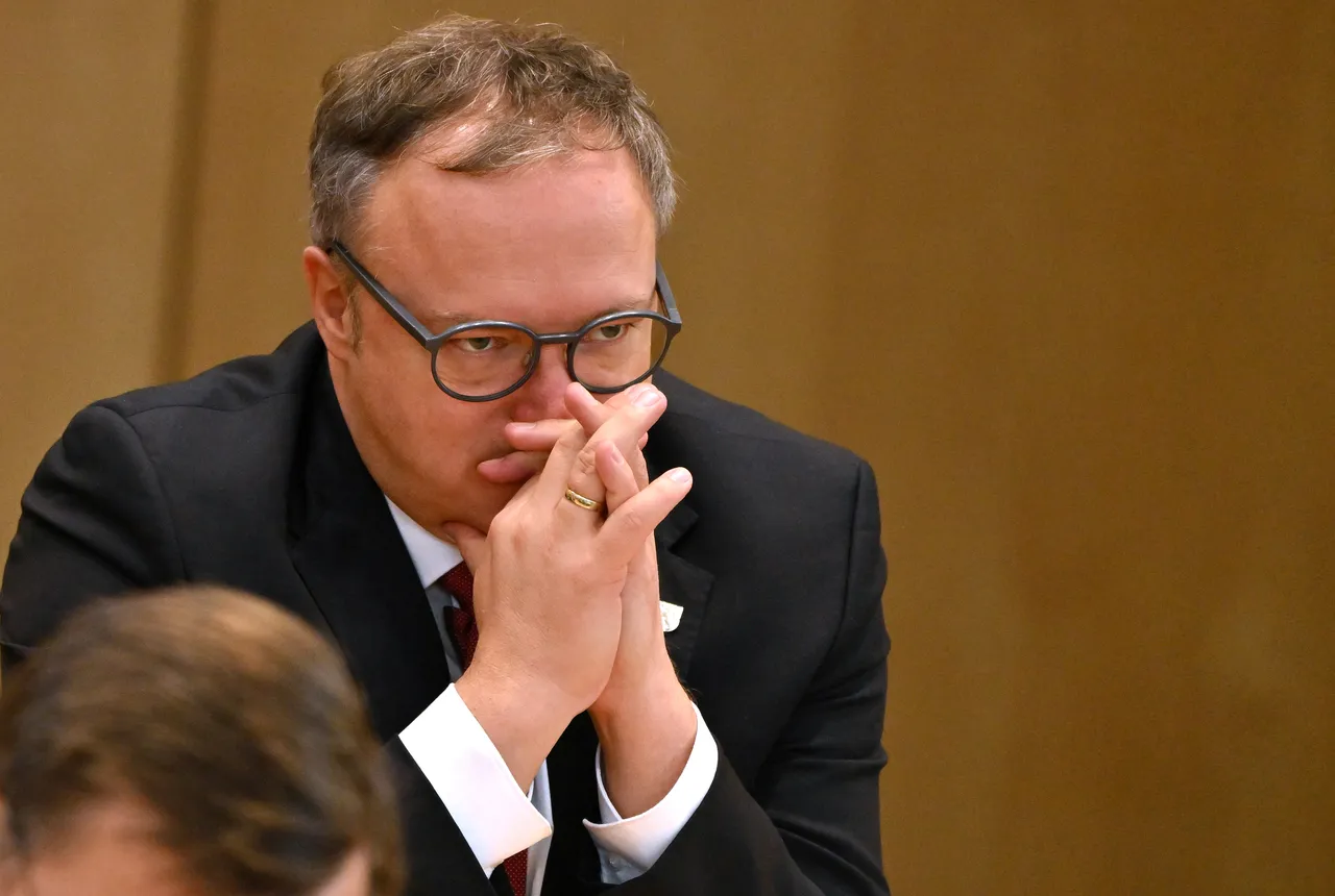 Universität verteidigt Entzug von Voigts Doktortitel