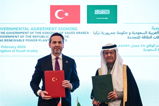 Türkiye signs $2B energy investment agreement with Saudi Arabia