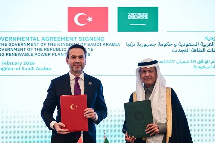 Türkiye signs $2B energy investment agreement with Saudi Arabia