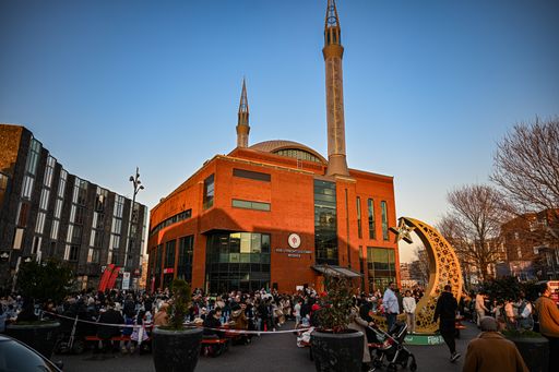 TRT World - Ten Dutch municipalities fined for violating privacy of Muslim residents in secret probes