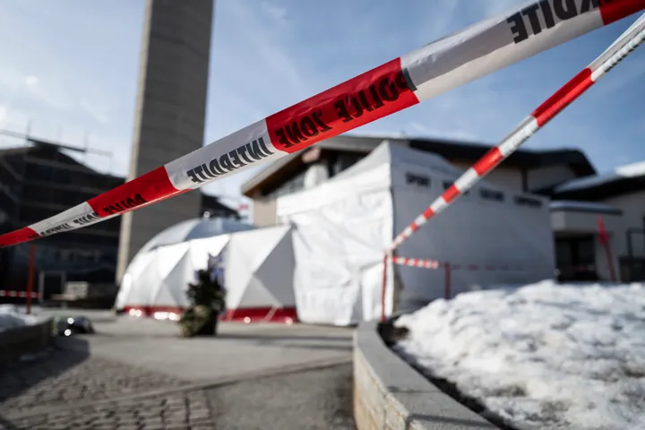 Brand an Gedenkstätte für Brand-Opfer in Crans-Montana