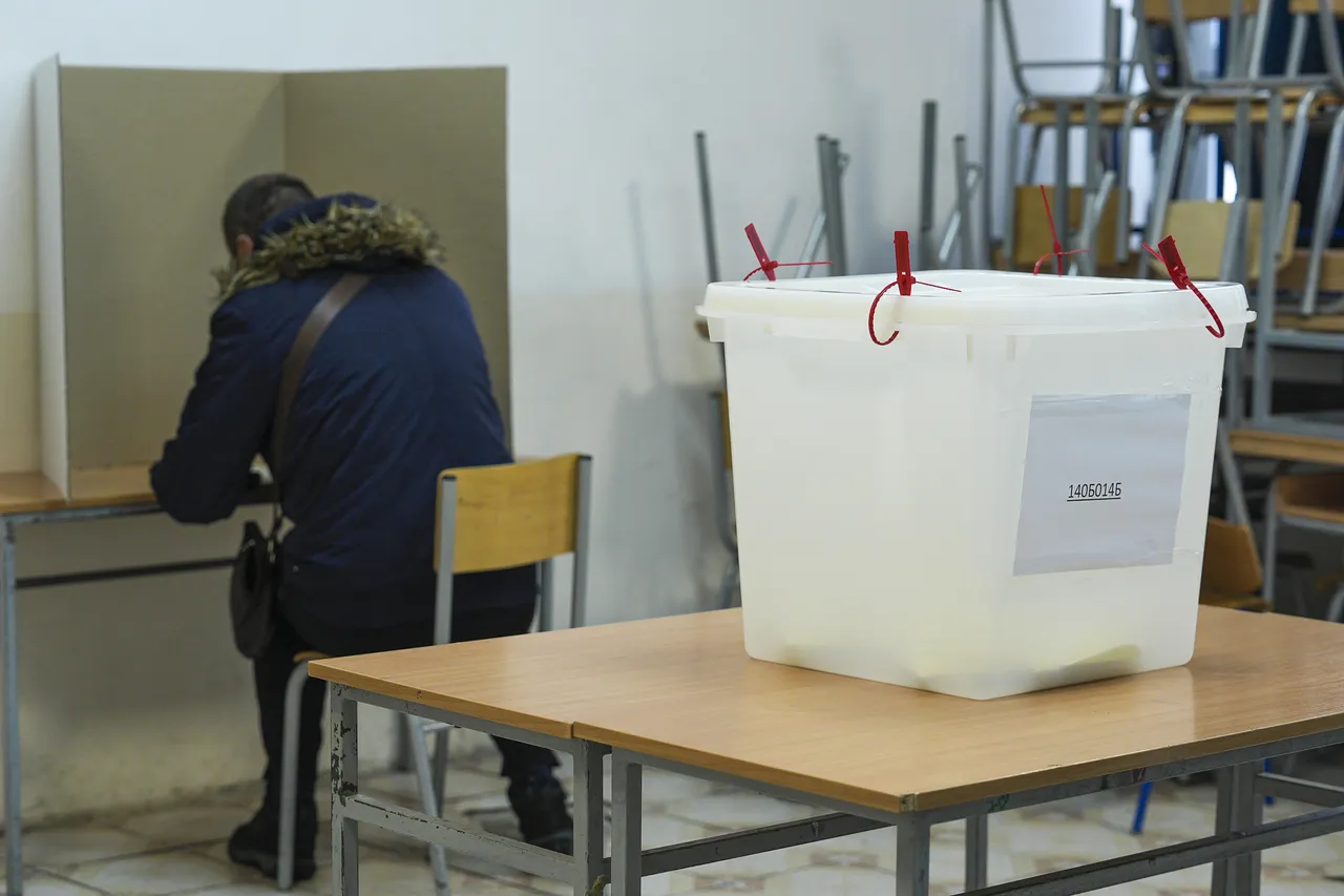 Zatvorena birališta na ponovljenim prijevremenim izborima za predsjednika RS-a