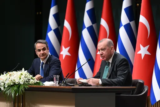 Türkiye y Grecia deben mantener abiertos los canales de diálogo, afirma el presidente Erdogan