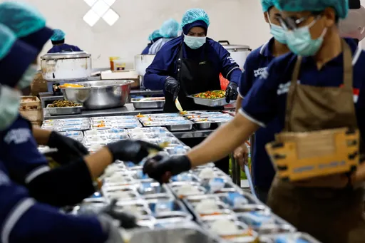 Ratusan siswa di Sumatera Utara keracunan usai konsumsi makan siang gratis