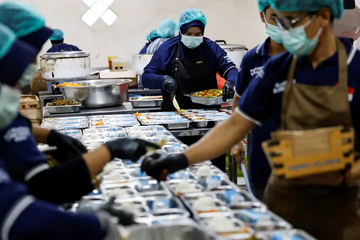 Ratusan siswa di Sumatera Utara keracunan usai konsumsi makan siang gratis