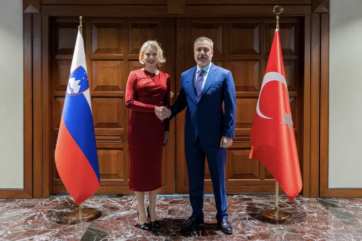 Ministri i Jashtëm turk takohet me Kryetaren e Asamblesë Kombëtare të Sllovenisë