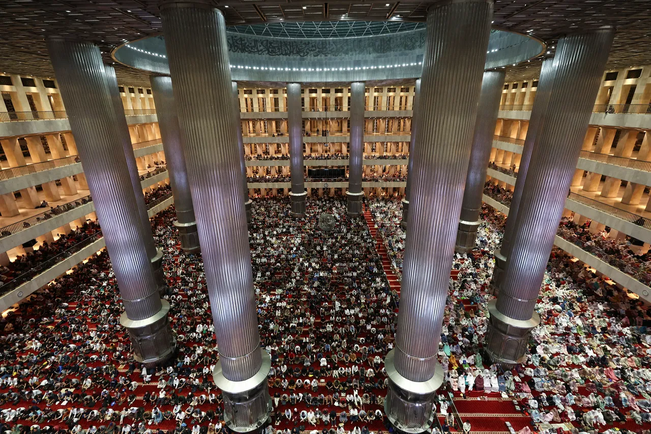 Tarawih perdana digelar di seluruh Indonesia sambut Ramadan 1447 H