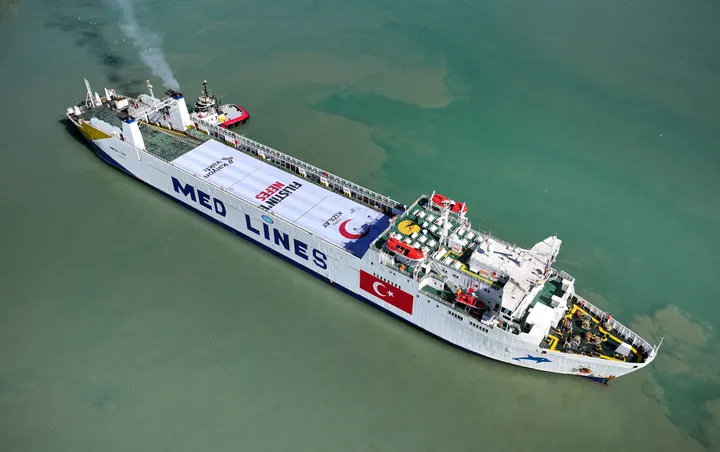 محملة بمساعدات لغزة.. سفينة أسطول الخير التركي الـ21 تبحر نحو ميناء العريش