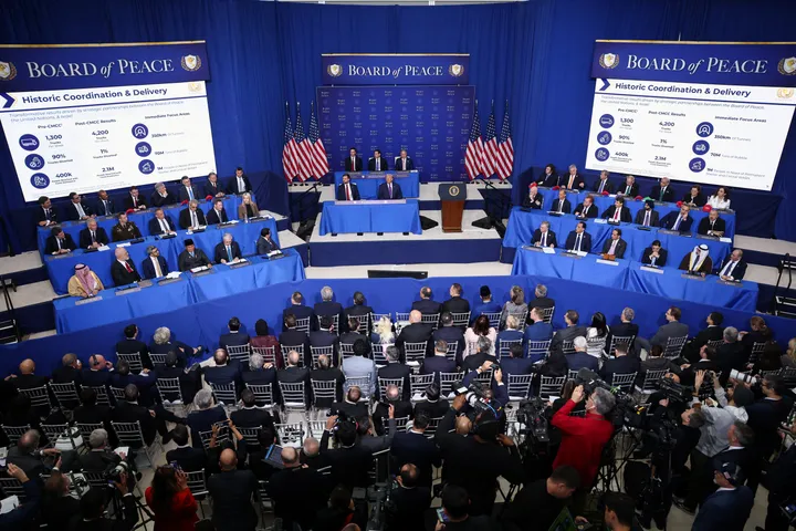 تجنيد شرطة فلسطينية ونشر قوة متعددة الجنسيات.. ملامح الخطة الأمنية لغزة