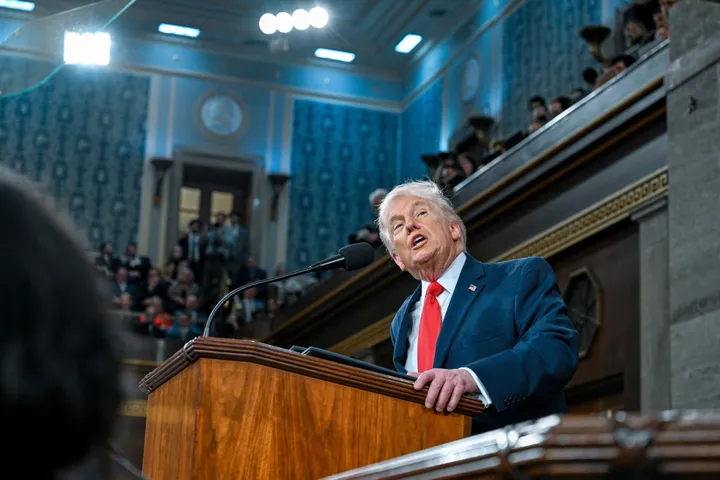 في خطاب قياسي.. ترمب يهاجم إيران والمحكمة العليا ويكشف سياسات جديدة للرسوم والطاقة