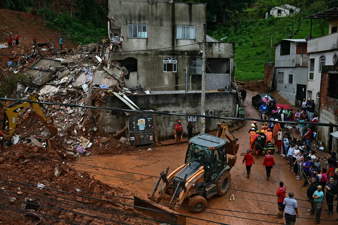 مقتل 22 شخصاً وفقدان عشرات جراء أمطار غزيرة وفيضانات جنوب شرق البرازيل