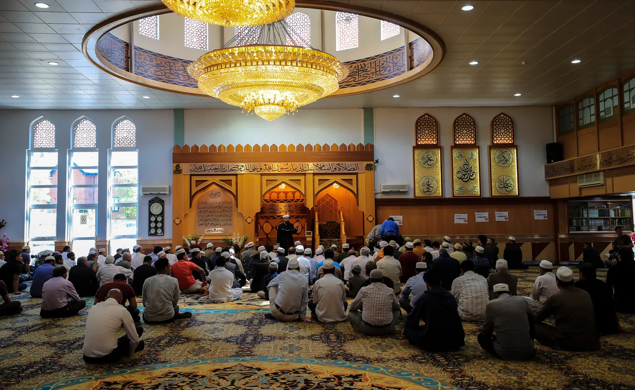 Manchester: armes saisies lors de l'arrestation d'un homme dans une mosquée