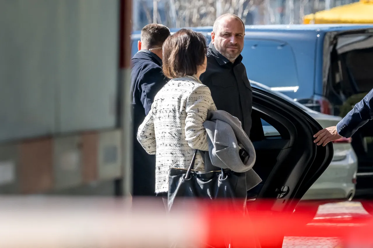 US, Ukraine hold talks in Geneva as Russia signals 'no hurry' to ink deal