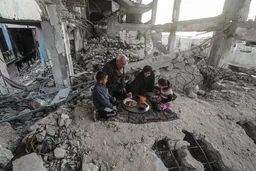 La frágil puerta de Rafah: cómo el “alto el fuego” en Gaza enmascara un asedio continuo