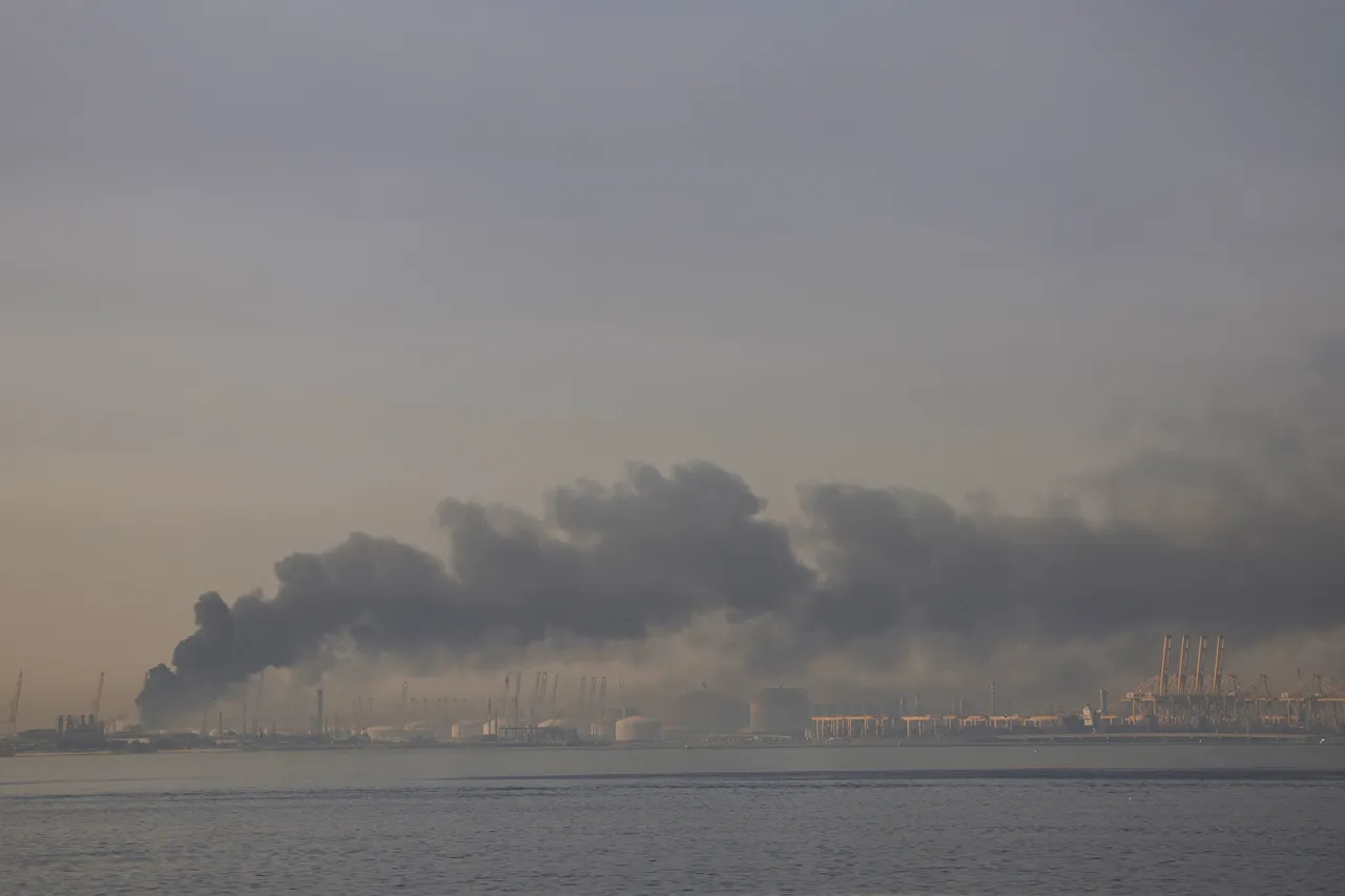 هجمات إيرانية تضرب قواعد أمريكية في الخليج والأردن.. وترمب يتوعد بردّ غير مسبوق