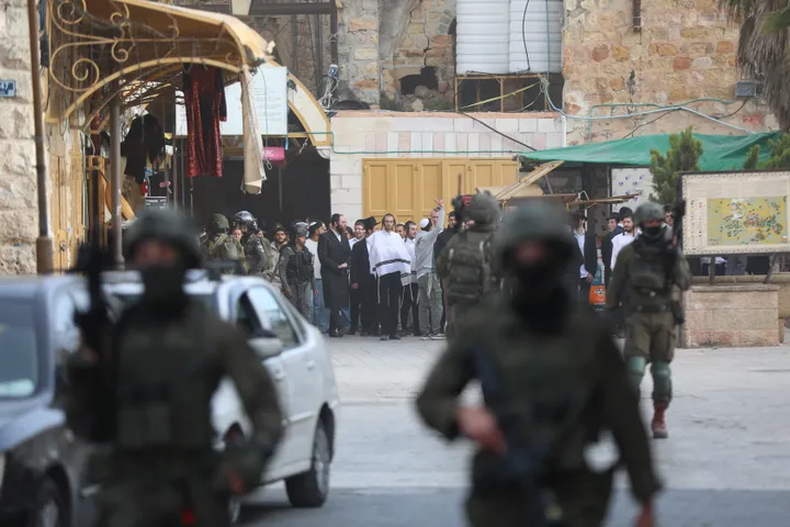 Illegal Israeli settlers set fire to a mosque in occupied West Bank