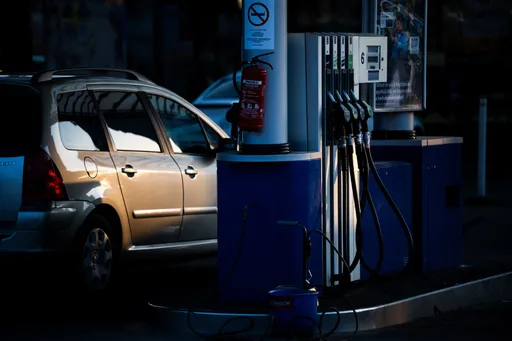 German drivers cross into Poland to buy cheap fuel as Middle East conflict spikes gas prices