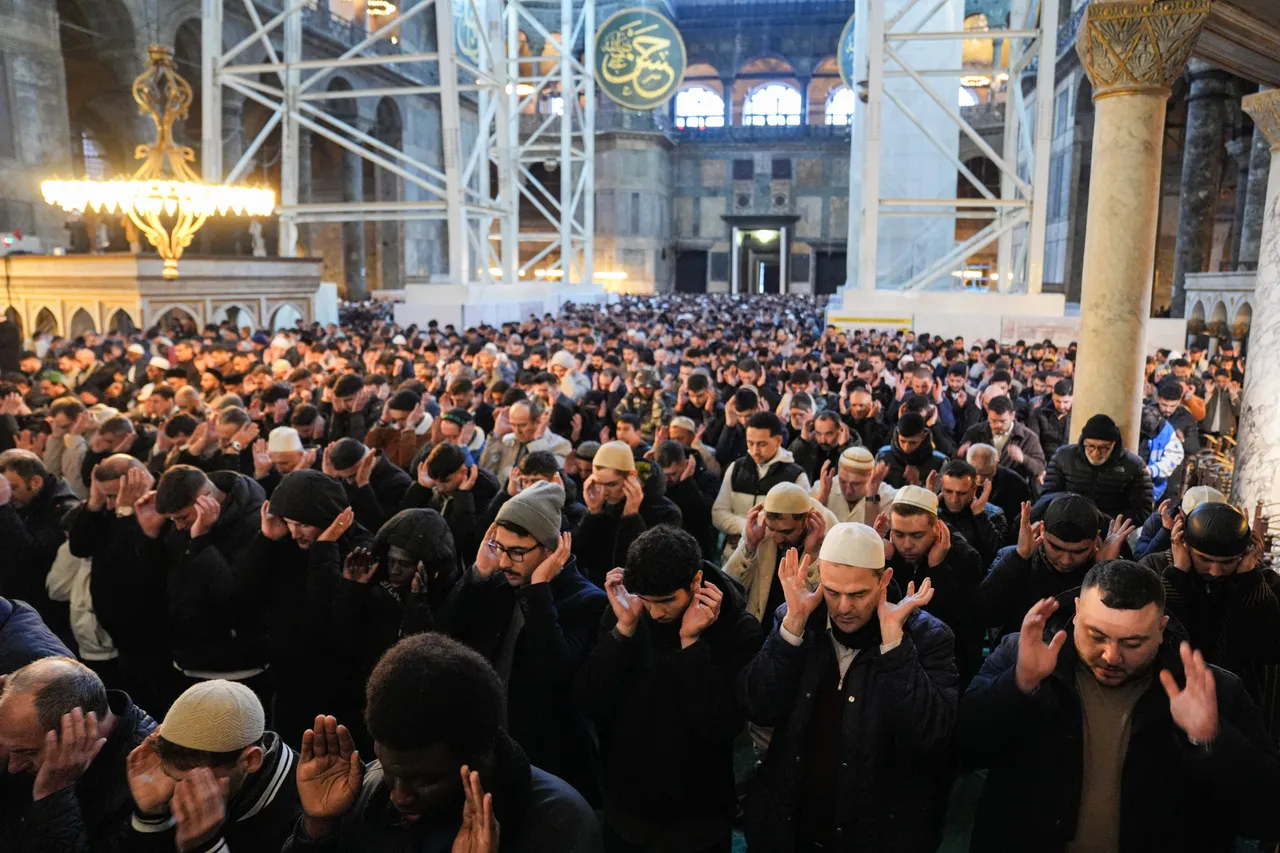 From prayer to conflict: Muslims mark Eid al-Fitr under shadow of Middle East war