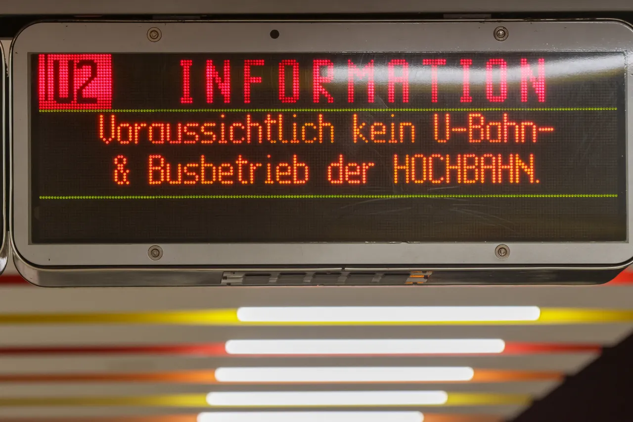 Warnstreik legt U-Bahn- und Busverkehr in Hamburg lahm