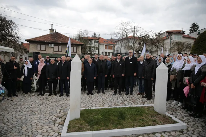 BiH obilježava Dan šehida odavanjem počasti i sjećanjem na heroje