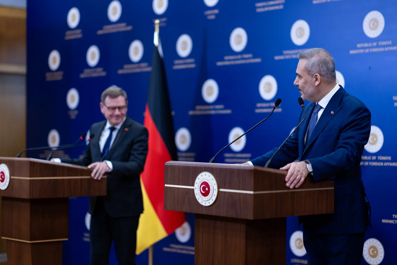 Fidan telefoniert mit Wadephul: Beratungen über Iran-Krieg