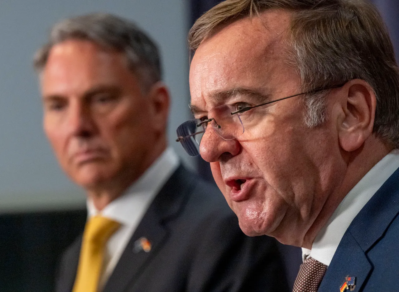 Iran-Krieg: Pistorius besorgt über Vorgehen der USA und Israels