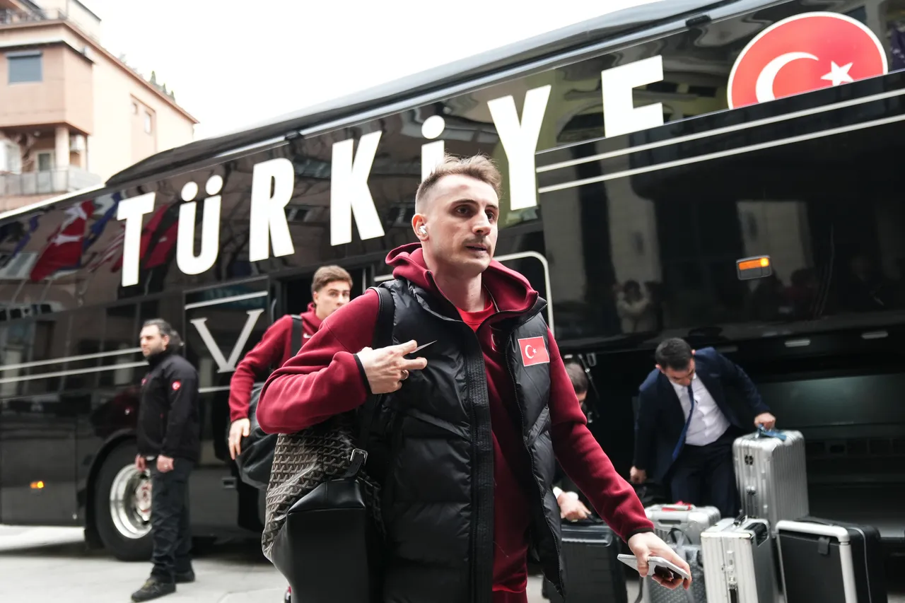 Kosovë, policia arreston dy persona që ndezën fishekzjarre afër hotelit ku u vendos kombëtarja turke