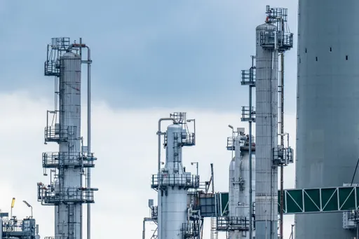 Verbände: Abhängigkeit von Öl und Gas schnell verringern