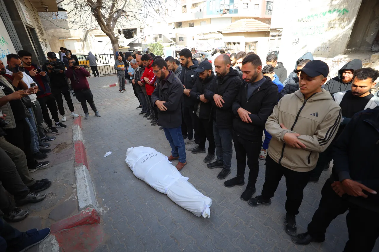 Israeli fire kills Palestinian, wounds five others in Gaza amid ongoing ceasefire breaches