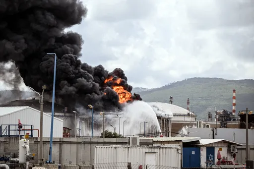 Iranian retaliatory strikes against petrochemical complex could cause potential leaks in Israel