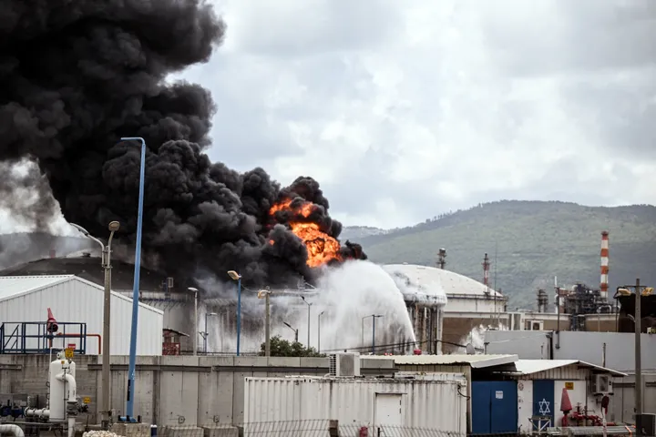 Iranian retaliatory strikes against petrochemical complex could cause potential leaks in Israel