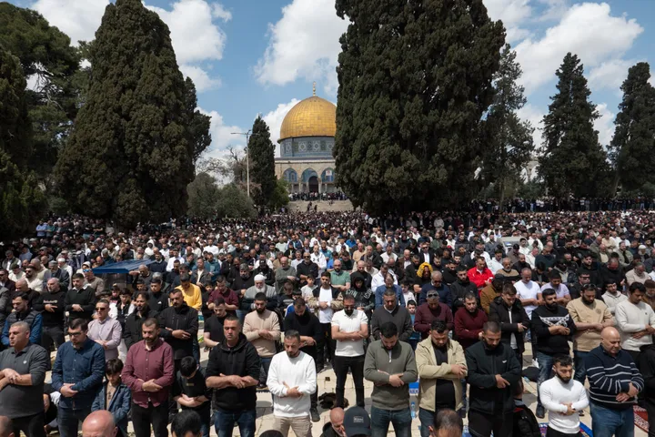 Džamija Al-Aksa ponovo otvorena za džuma-namaz nakon višesedmičnog zatvaranja