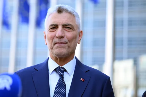 Türkiye dhe Arabia Saudite i japin fund mosmarrëveshjes dhjetëvjeçare për vizat tranzite