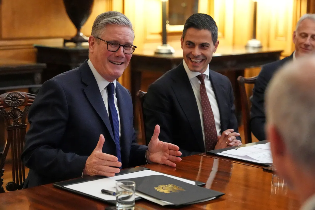 Leiders van het VK en Nederland voeren gesprekken over veiligheid, Oekraïne en migratie